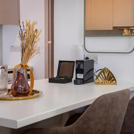 Apartment Crown Hall *