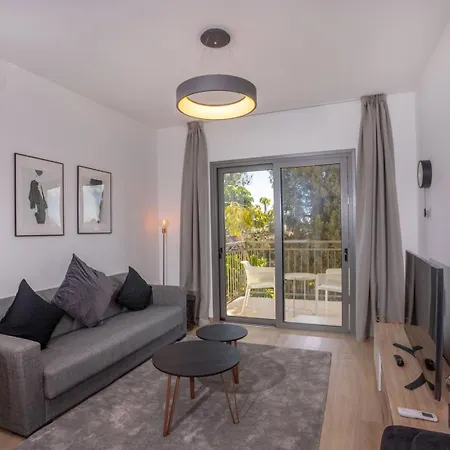 Crown Hall Apartment Limassol