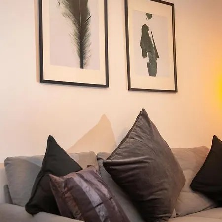 Crown Hall * 利马索尔