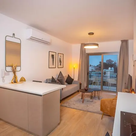 Apartment Crown Hall *