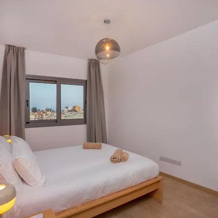 Apartment Crown Hall *