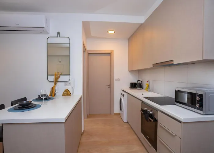 Crown Hall Lägenhet Limassol