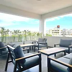 Apartament Crown Hall *