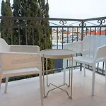 Crown Hall Apartament Limassol
